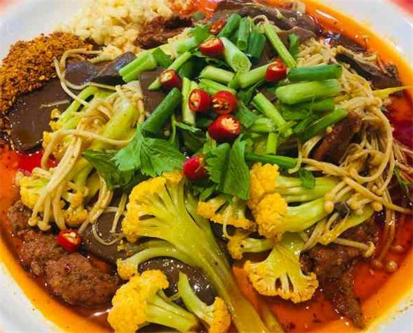煮小篓盘盘麻辣烫加盟加盟费用