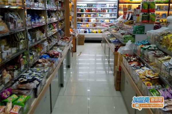 小零食加盟店品牌哪个好？加盟费用