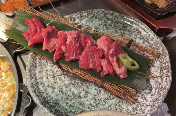 基家木炭烤肉加盟加盟费用