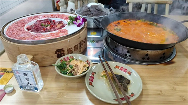 雷椒椒火锅加盟加盟费用