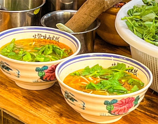生烫牛肉米线加盟加盟费用