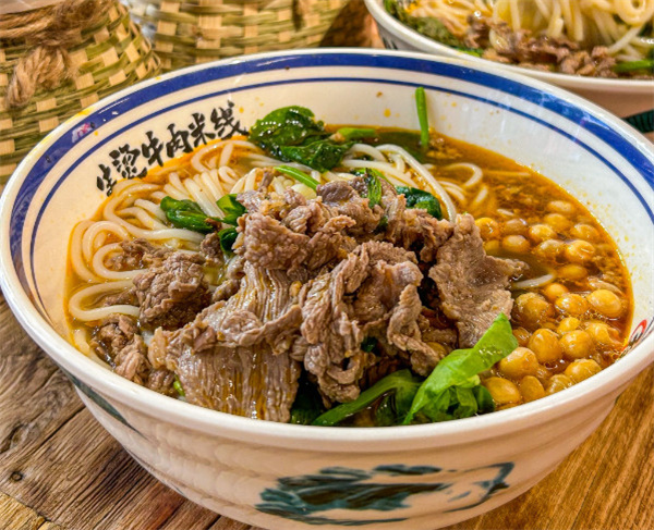 生烫牛肉米线加盟加盟费用