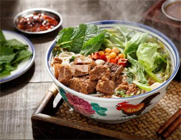 窄巷口生烫牛肉米线加盟加盟费用