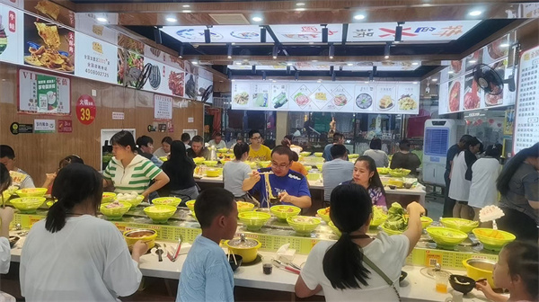 尚百味旋转小火锅加盟费