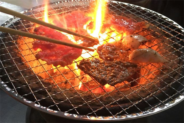炉中炉泥炉烤肉加盟费