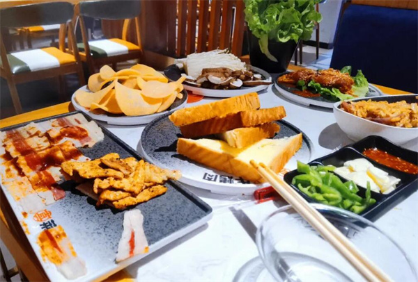 牛饱饱自助烧烤加盟费