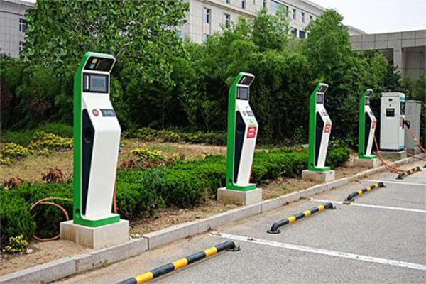 卓越充电桩加盟费