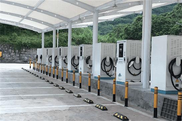 卓越充电桩加盟费