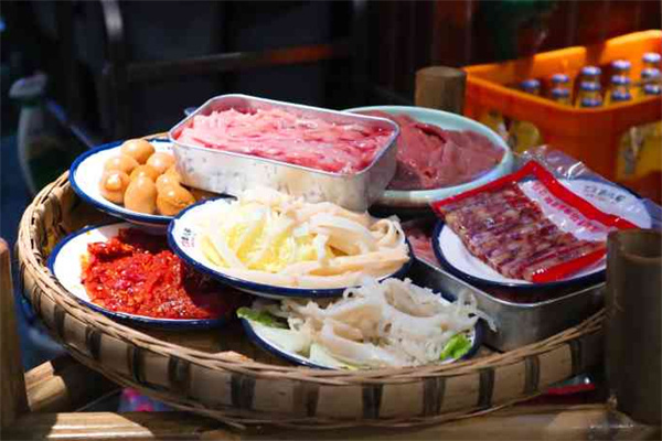 李八哥市井火锅加盟费