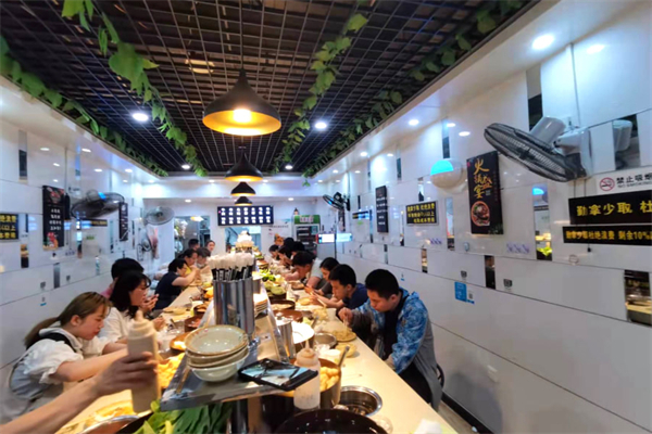 醉巴厨旋转小火锅加盟费