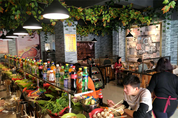 醉巴厨旋转小火锅加盟费