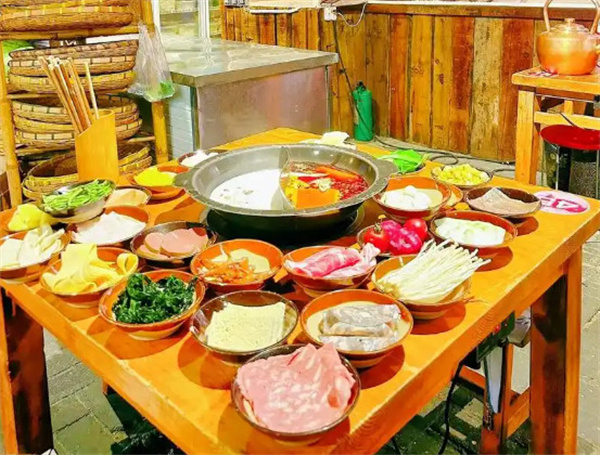 烂摊摊火锅加盟费