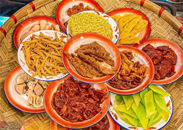 老街秤盘麻辣烫加盟费