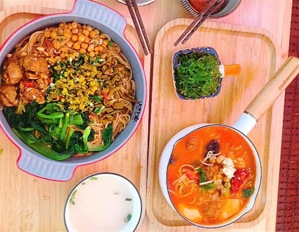 少野家锅锅米线加盟费