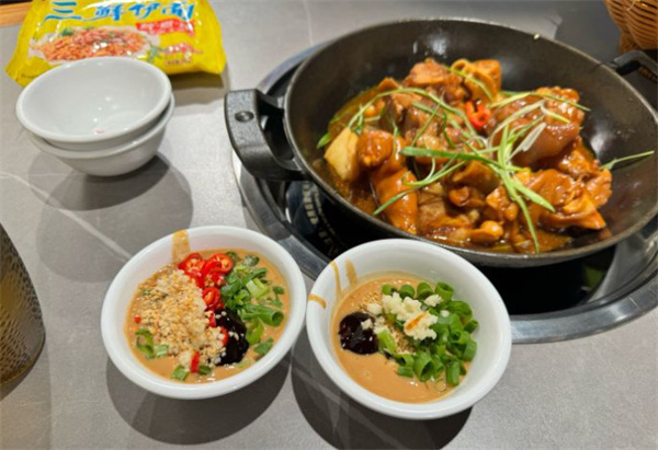 猪脚荣猪蹄火锅加盟费