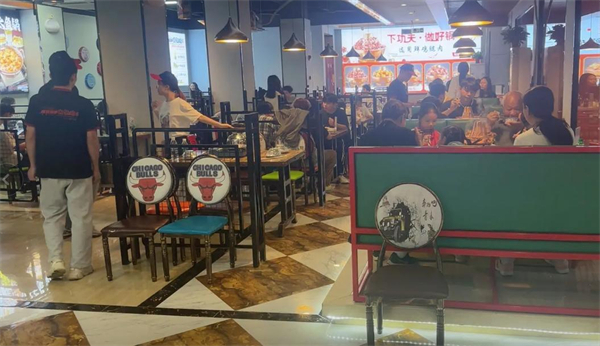 椒椒铜炉火锅鸡加盟费