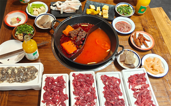 邱翠花鲜切牛肉自助火锅加盟费