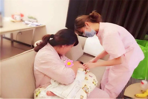 小黄蜂家政公司加盟费