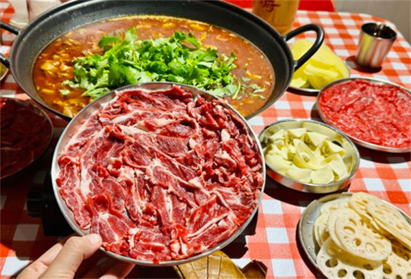 山下五厨渣渣牛肉火锅加盟费