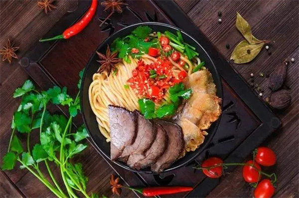 辣风芹炒米粉加盟费