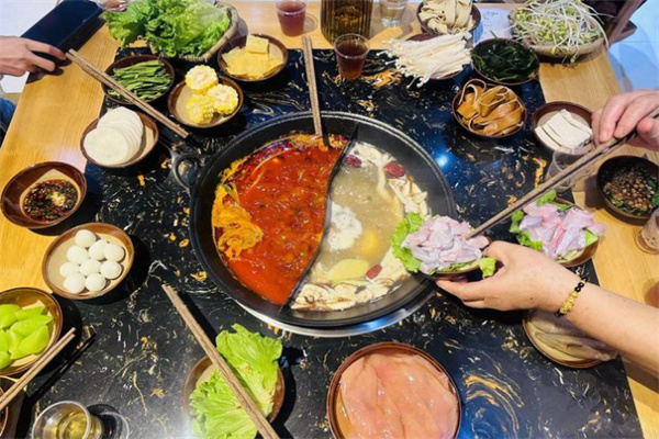 阮三娘火锅加盟费