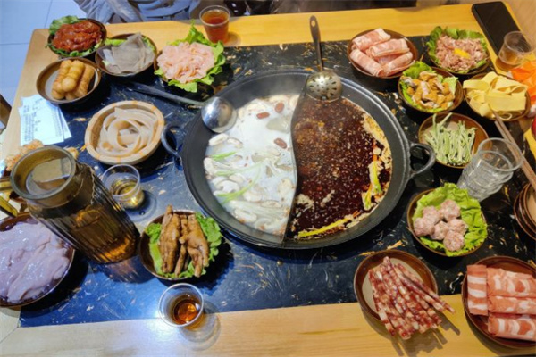 阮三娘火锅加盟费