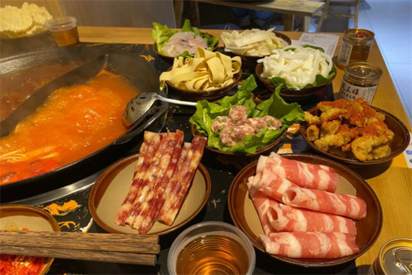 阮三娘火锅加盟费