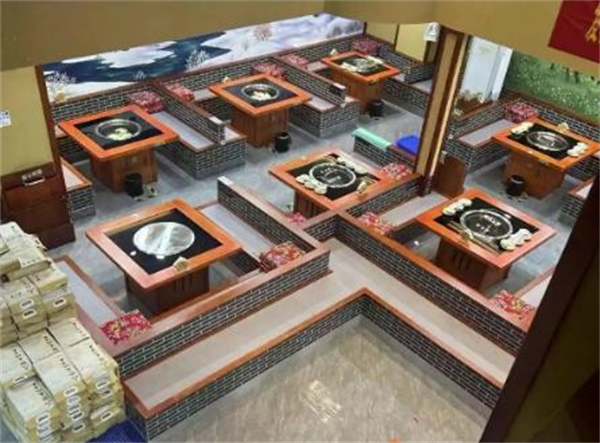 黑土地铁锅炖加盟费