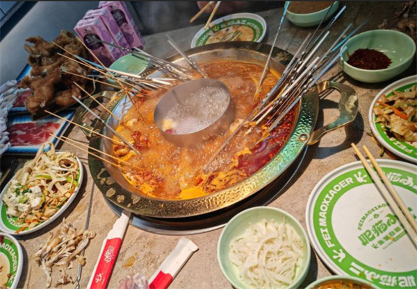 肥猫小二鱼蛙自助火锅加盟费