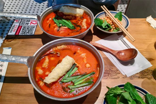 唐小绪呱呱老米线加盟费