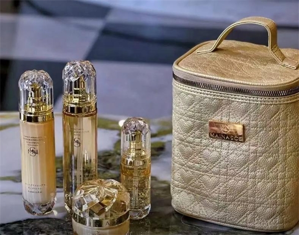 魅纳斯化妆品加盟费