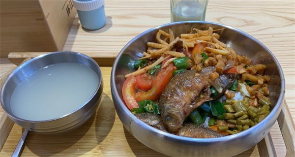 小呗侬环江香牛饭加盟费