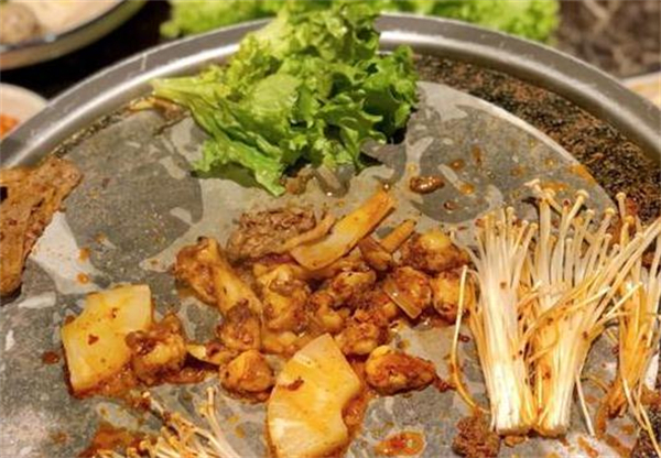 火炉旁烤肉加盟费