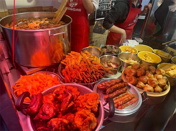 柳州肥姨妈大骨螺蛳粉加盟费