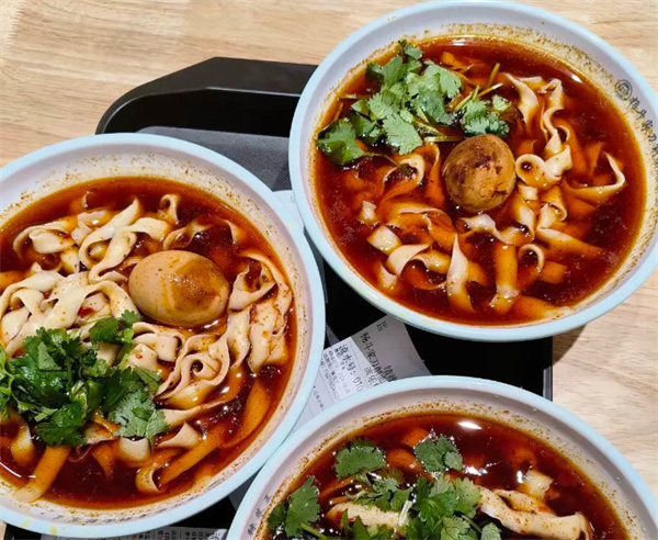 杨斗家刀削面辣菜王加盟费