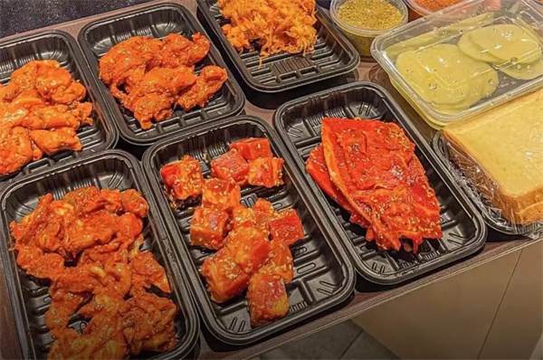 臻炙烤肉加盟费