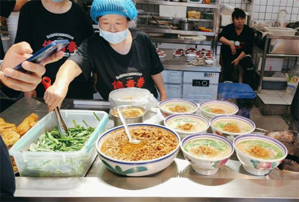 傣青春米线加盟费