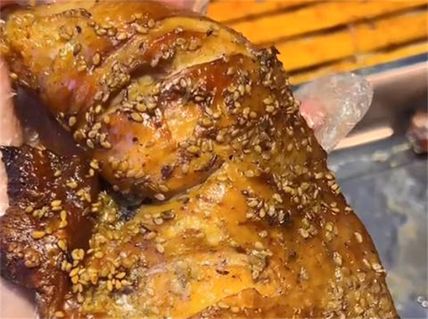 孔大拿翻滚烤鸡架加盟费