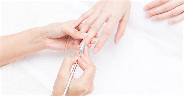 瞧享美甲加盟费