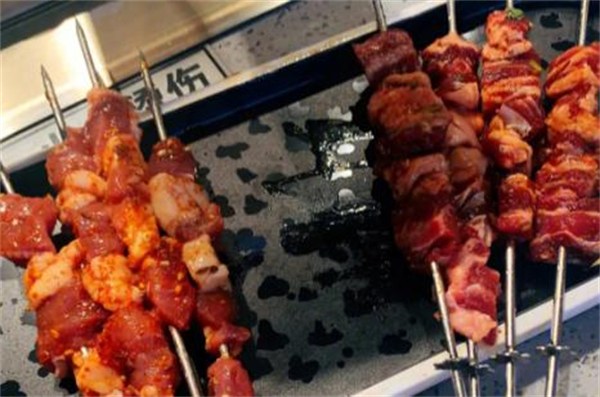 张大厨鲜牛肉现切烤串加盟费