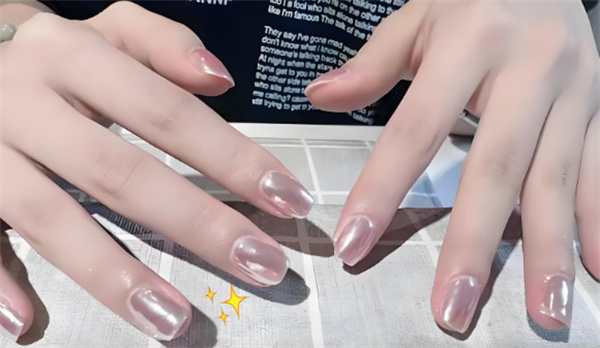 有个美甲加盟费