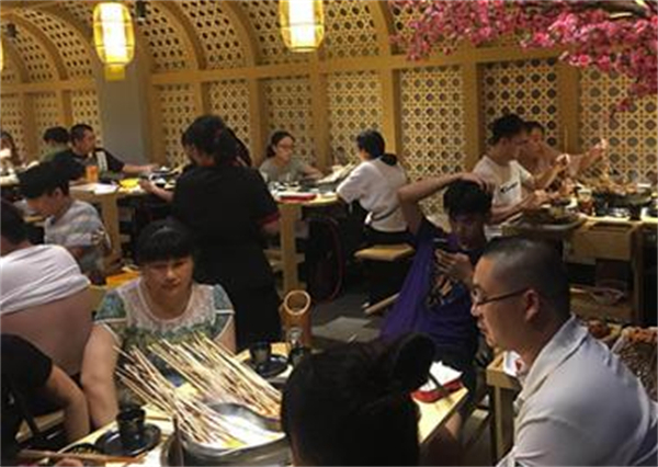 麻渣渣洪七公串串香加盟费