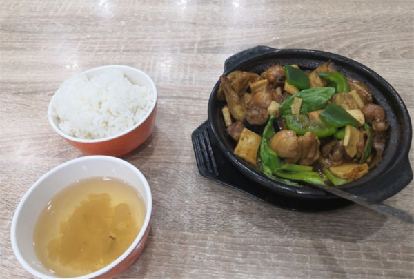 速味居黄焖鸡米饭加盟费