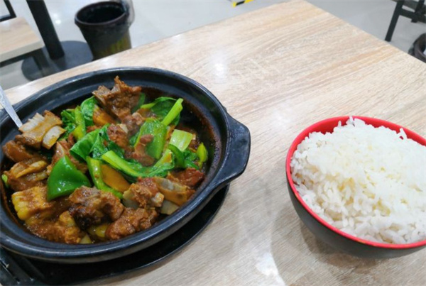 速味居黄焖鸡米饭加盟费