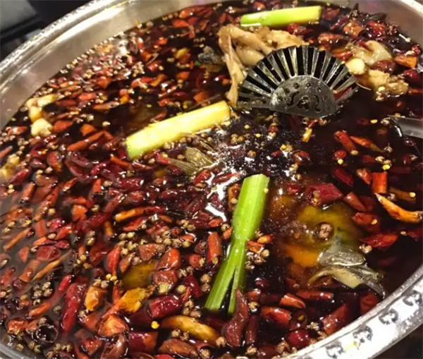 何师傅美蛙鱼头火锅加盟费