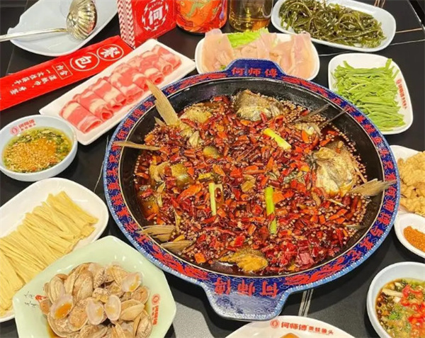 何师傅美蛙鱼头火锅加盟费