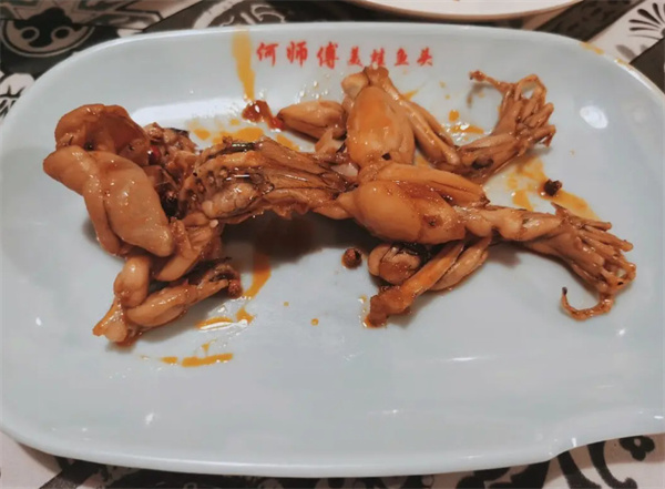 何师傅美蛙鱼头火锅加盟费