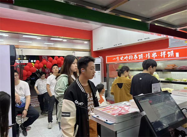 于飞成卷饼加盟费