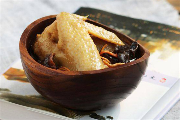 煨阿婆营养煨汤加盟费