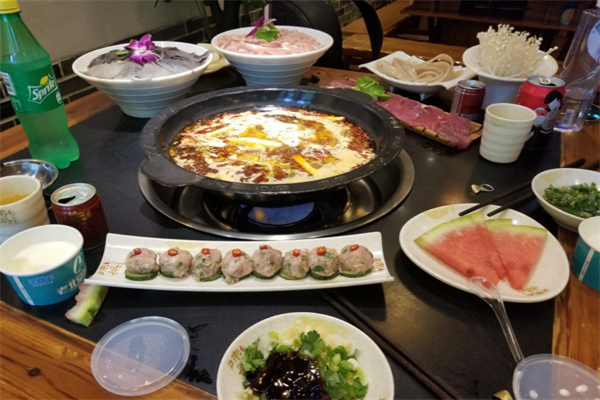 味蒸火锅加盟费